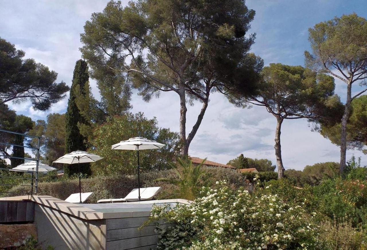 לס איסאמברה Villa Mediterranea מראה חיצוני תמונה