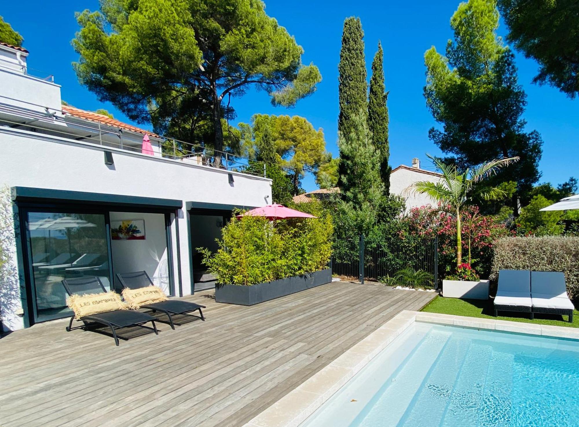 לס איסאמברה Villa Mediterranea מראה חיצוני תמונה